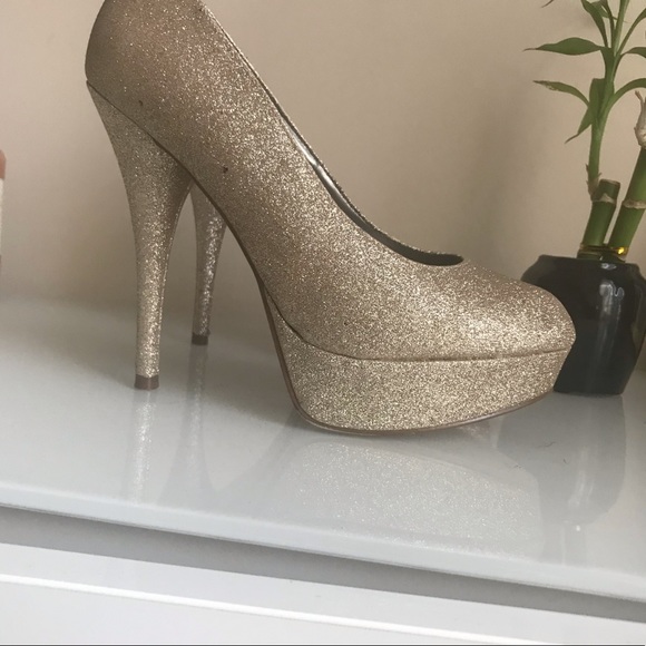 Brash Women’s Gold Glitter Platform Heels - Picture 2 of 7